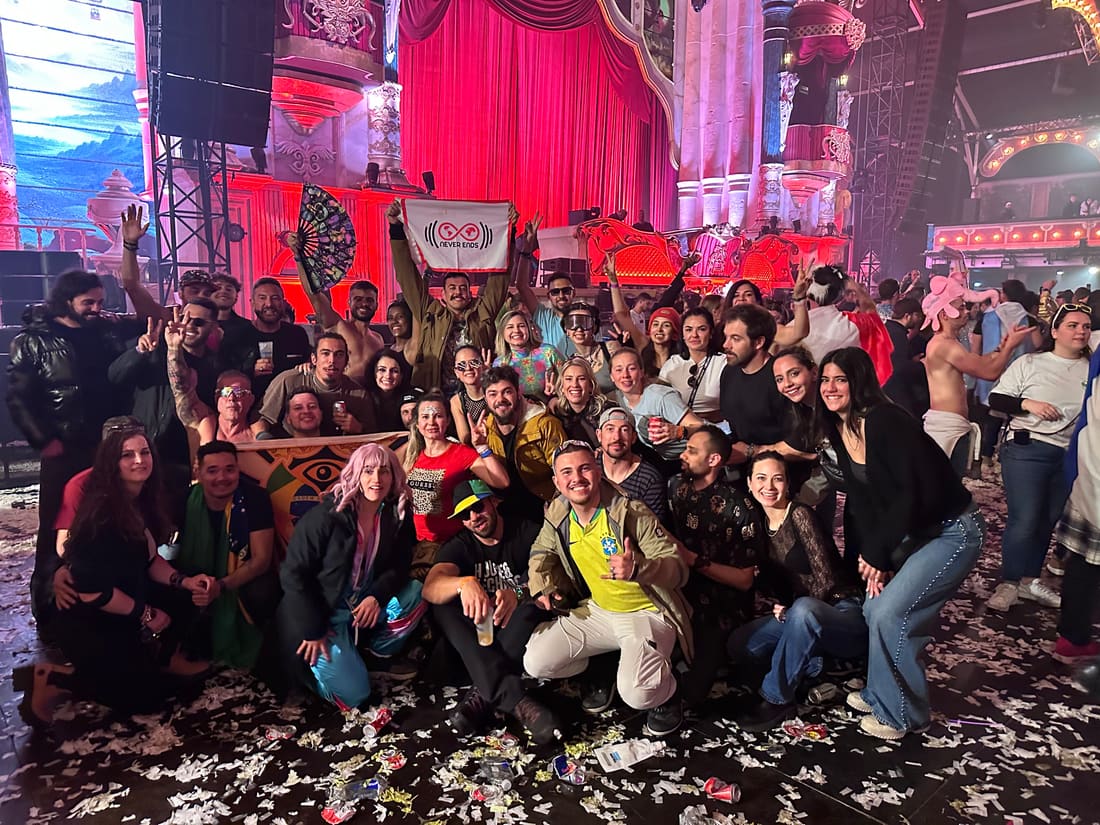 Grupo Never Ends na Tomorrowland Winter em 2024